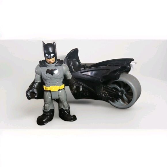 Fisher-Price Imaginext DC Super Friends Batman and Bat Cycle. - Picture 4 of 4